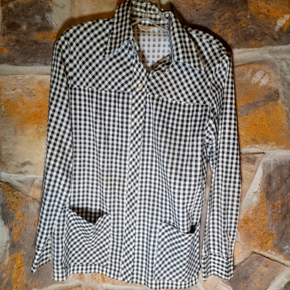 Sears fashions button down black and white Shirt